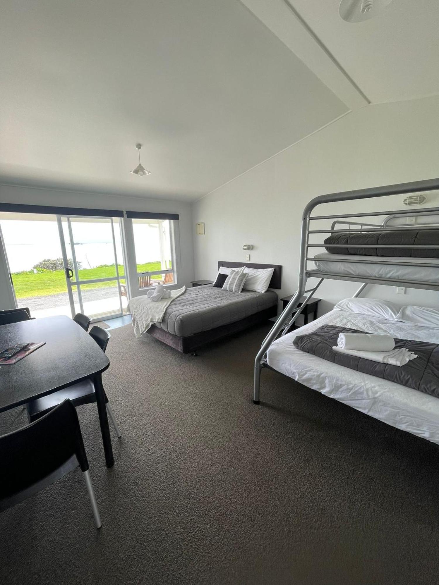 Belt Road Seaside Holiday Park New Plymouth Exteriör bild